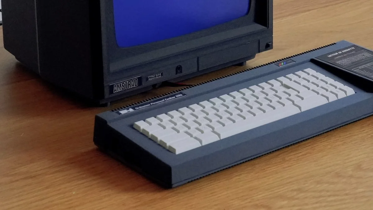 Amstrad CPC 6128 Mini _ je l’ai créé… et il fonctionne ! - YouTube (4).jpg