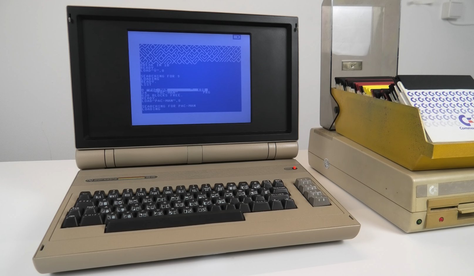 3D Printed C64 Inspired Retro Laptop (PI + EMULATION) - The Portable 64 (Concept Design) - YouTube (3).jpg