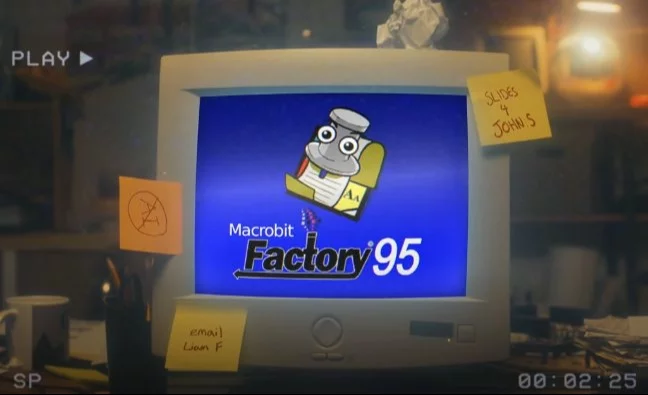 Quand Satisfactory rencontre Clippy : Factory 95 sort sur Steam