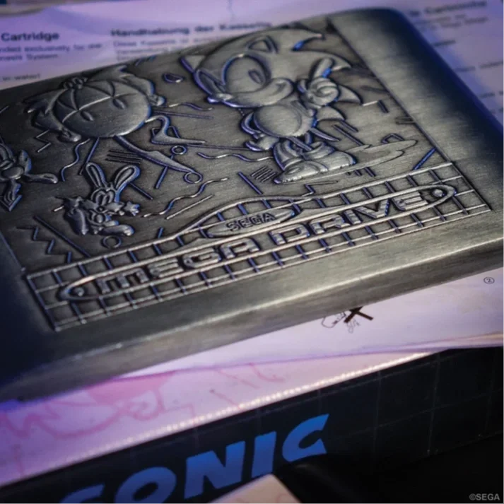 Sonic the Hedgehog : une réplique en métal de la cartouche Mega Drive à 5 000 exemplaires